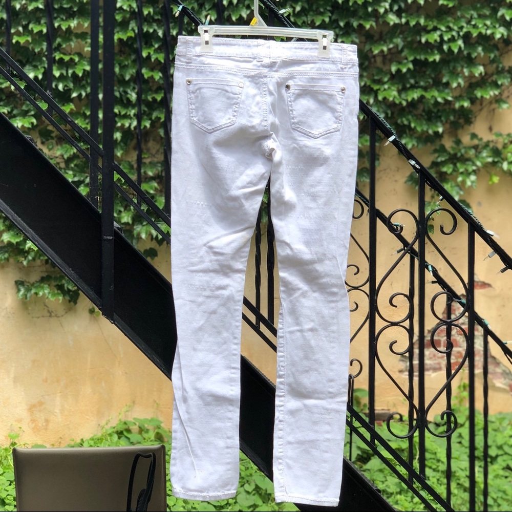 Rue 21 White Distressed Denim Jeans - Picture 5 of 9